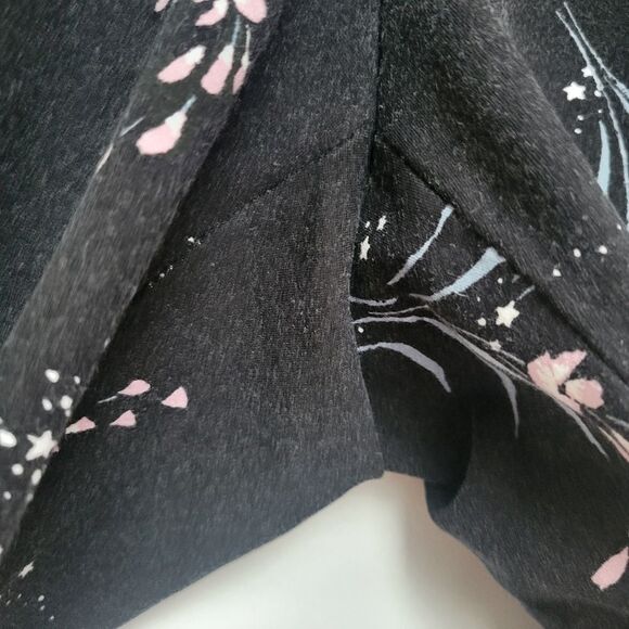 Torrid | Studio Ponte Slim Crop Pixie Pants Floral Print Pull On Stretch Sz 2X T - Picture 6 of 8